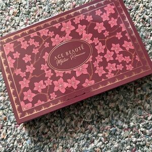Ace Beaute Floral Fantasy Eyeshadow Palette